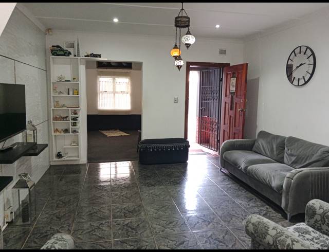 4 BEDROOM HOUSE FOR SALE IN RAISETHORPE